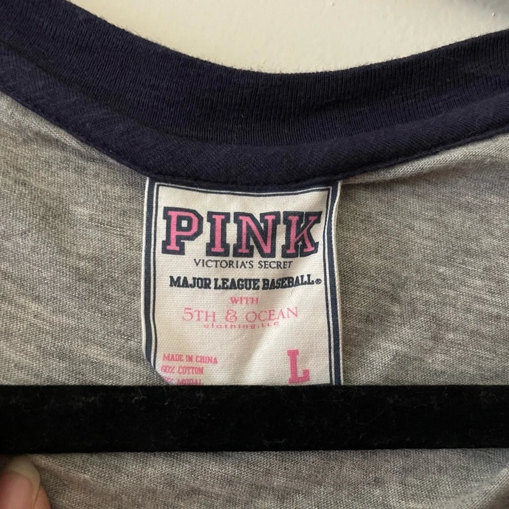 Victoria’s Secret PINK Padres Designated Kisser Baseball Tee LARGE MLB - Picture 3 of 4